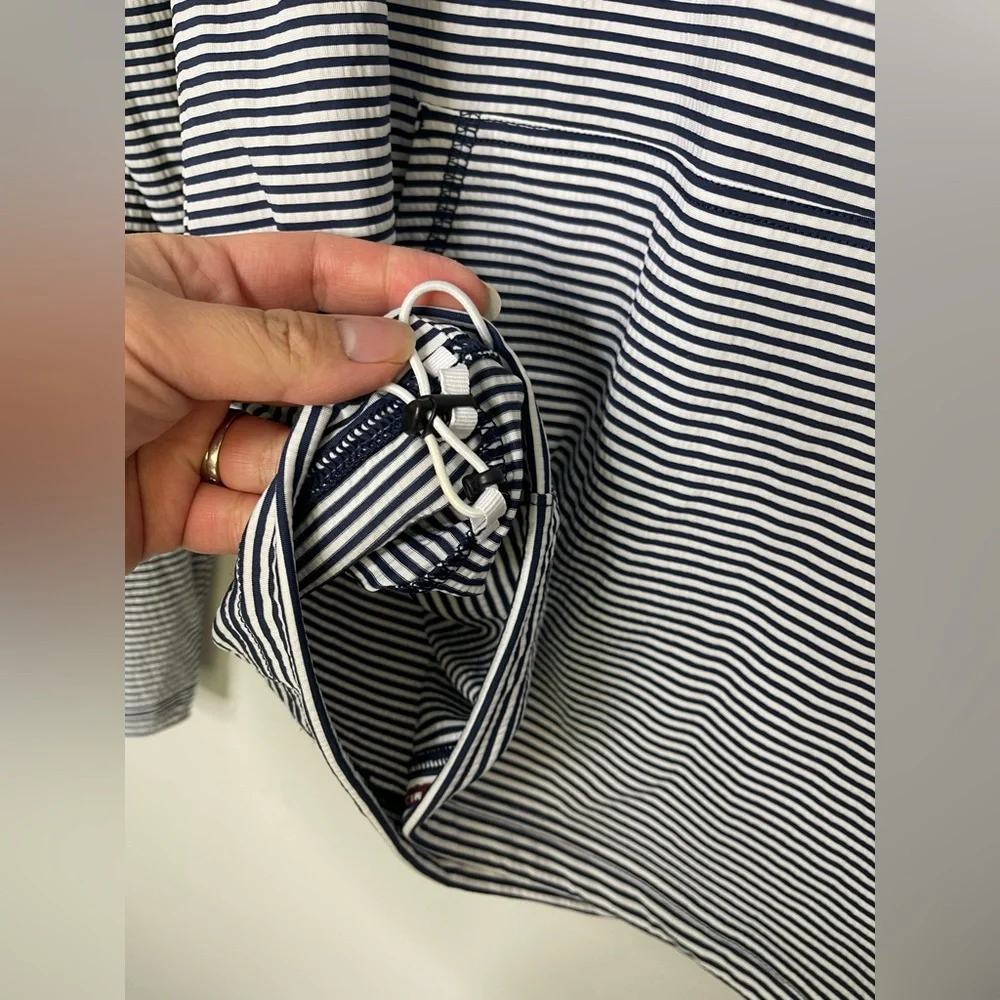 Rhone Men's Seersucker Camp Hoodie in navy blue and white stripe M - Picture 7 of 12